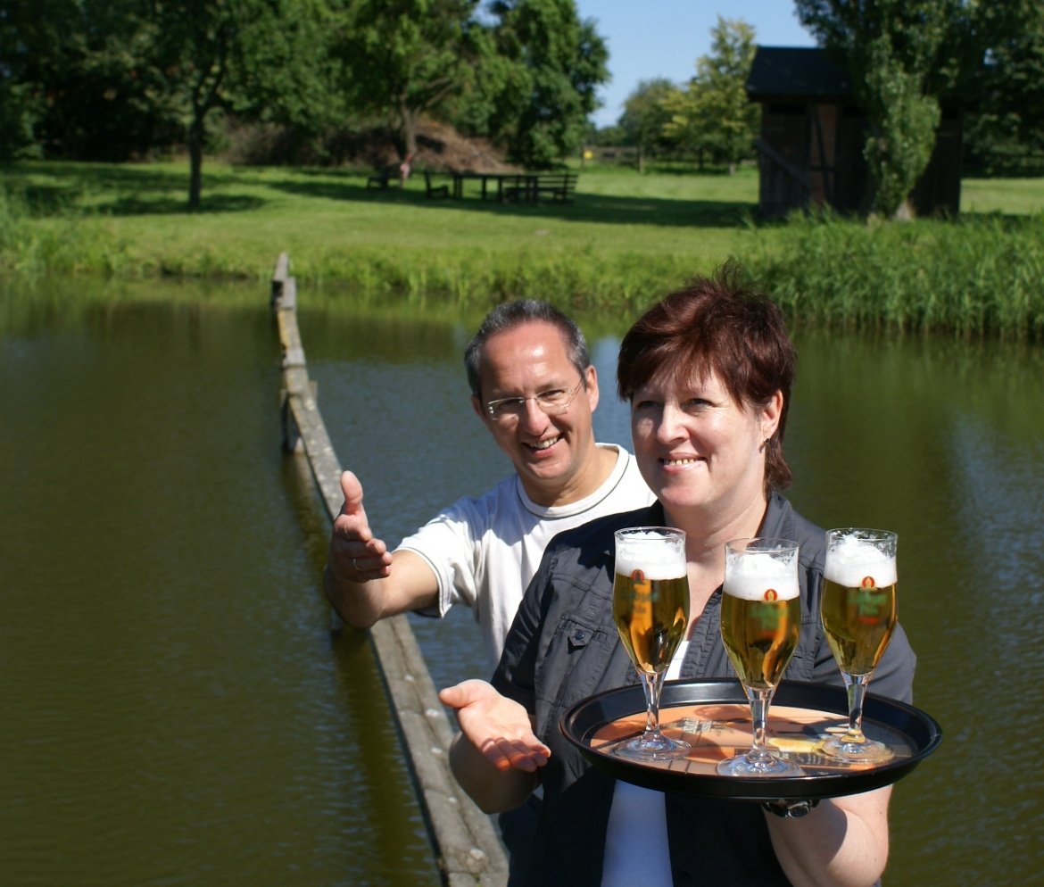 Freuen sich auf viele Besucher: H. Michaelis und A. Dargel